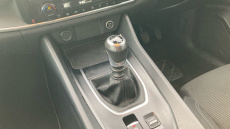 Nissan Qashqai 1.3 DiG-T MH Acenta Premium 5dr Petrol Hatchback